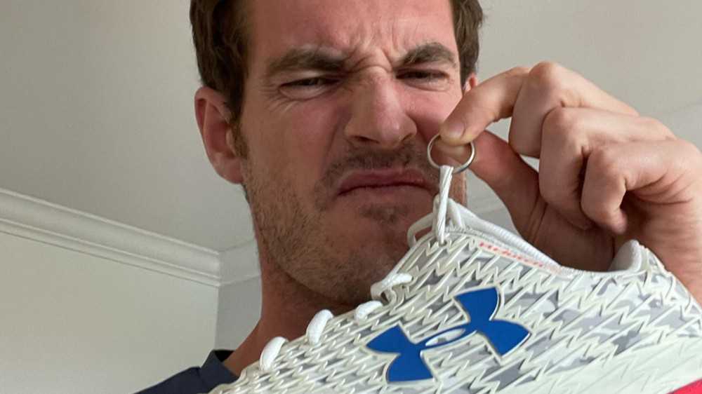 Ritrovate le scarpe e la fede nuziale di Andy Murray, il tennista le aveva lasciate sotto la sua auto