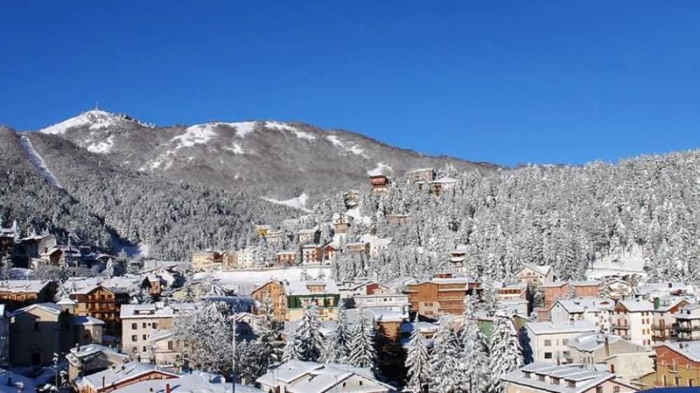 Roccaraso, numero chiuso e controlli. Il Sindaco a RTL 102.5, "il sistema risponde in sicurezza"