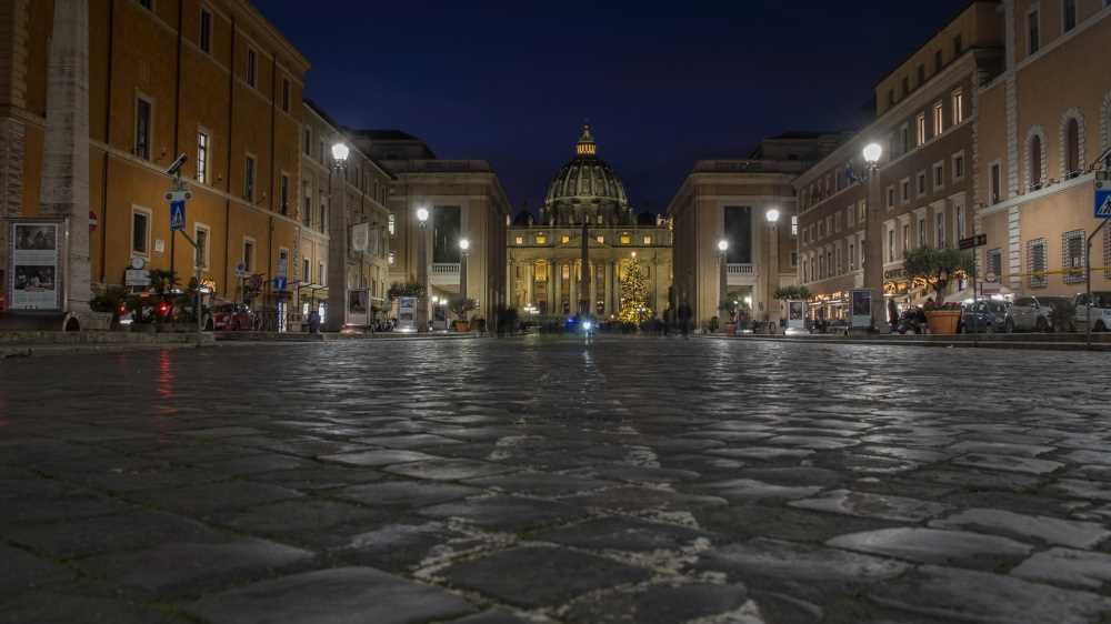 RTL 102.5 conduce dal Vaticano una speciale puntata di Natale