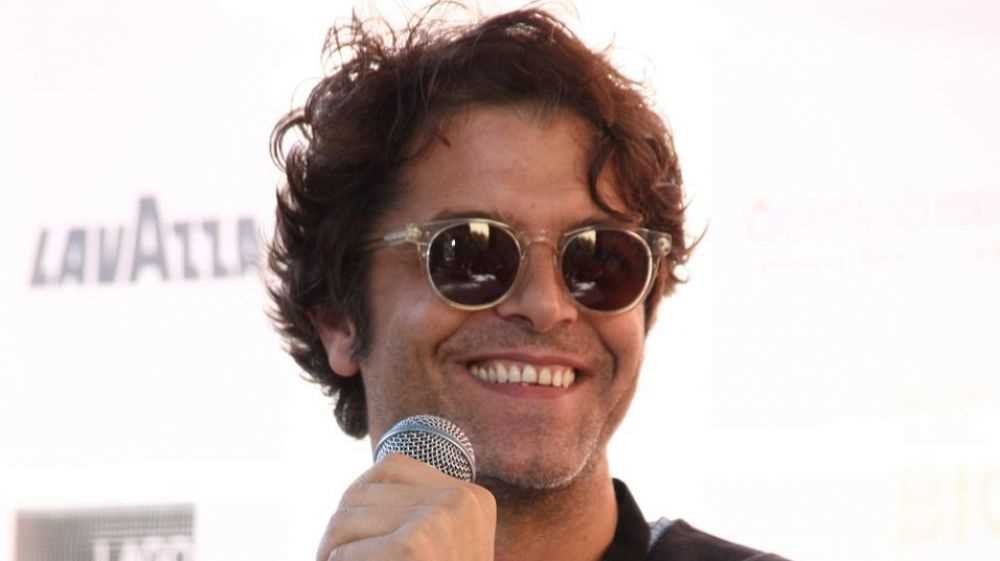 Samuele Bersani dopo sette anni pubblica il nuovo album "Cinema Samuele"