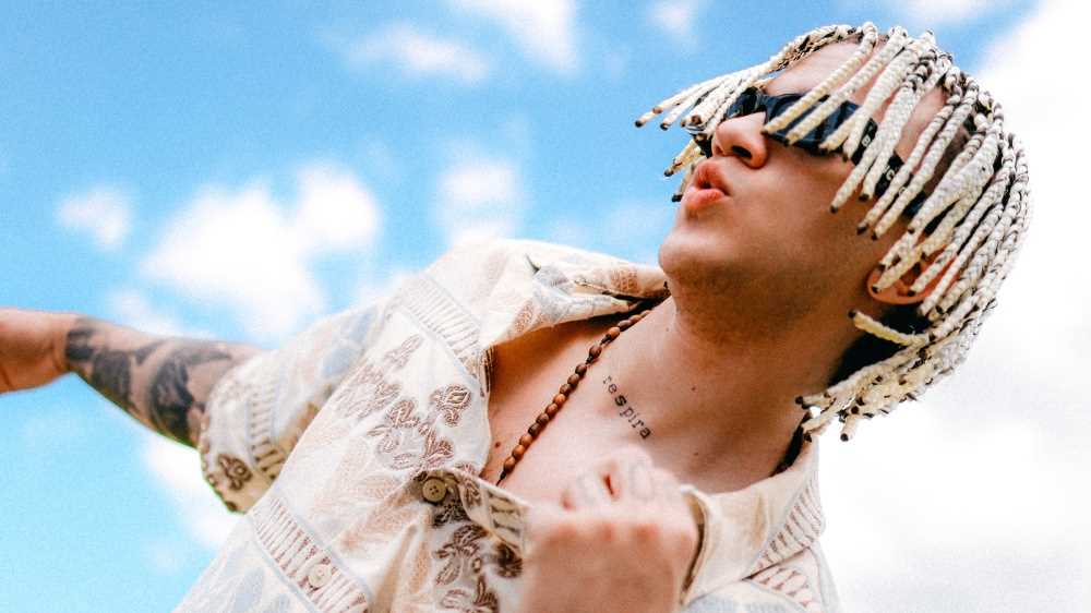 Samuray Jay a RTL 102.5: “Il singolo ‘Halo’ ha ricevuto un successo fuori da ogni aspettativa. Ora lavoro all’album, che uscirà sicuramente nel 2026”