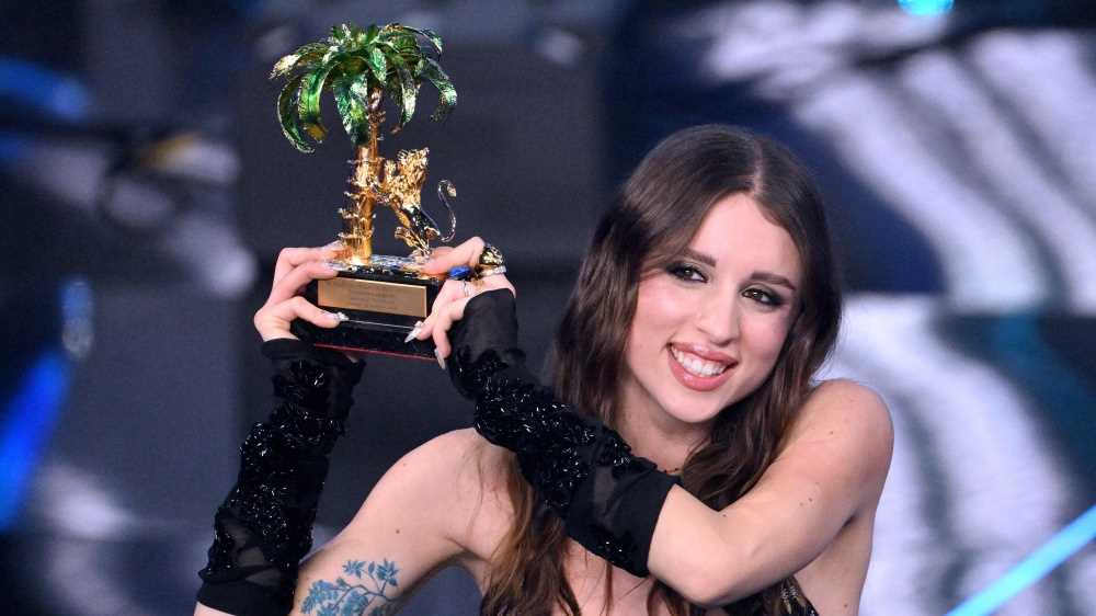 Sanremo 2026, Angelina Mango fuori dal toto-nomi? Perché la notizia non stupisce
