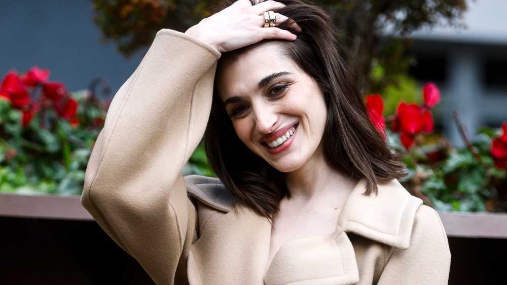 Sanremo 2026. Carlo Conti annuncia Pilar Fogliati, co-conduttrice mercoledì 25 febbraio