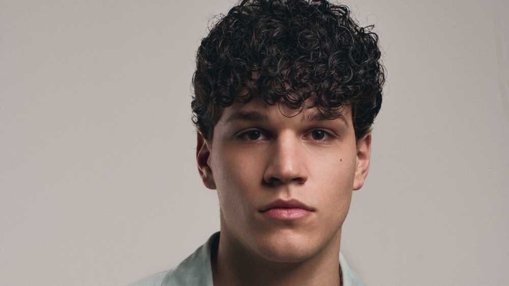 Sanremo 2026, Niccolò Filippucci su RTL 102,5 racconta l'attesa per la finale della categorie Nuove Proposte