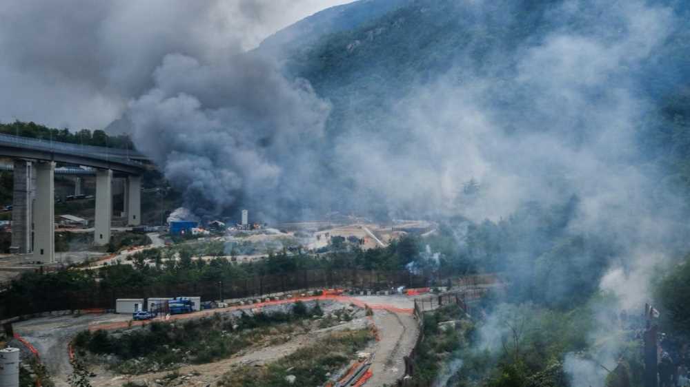 Scontri in Val di Susa, 450 gli identificati, oltre 120 i feriti tra le forze dell’ordine