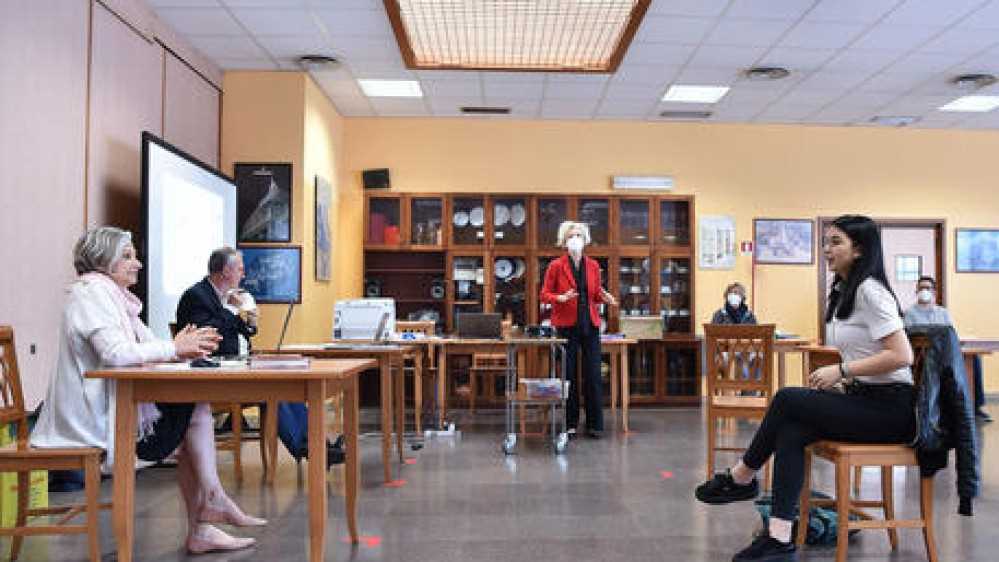 Scuola, al via gli scrutini di fine anno e parte il conto alla rovescia per l'esame di maturità