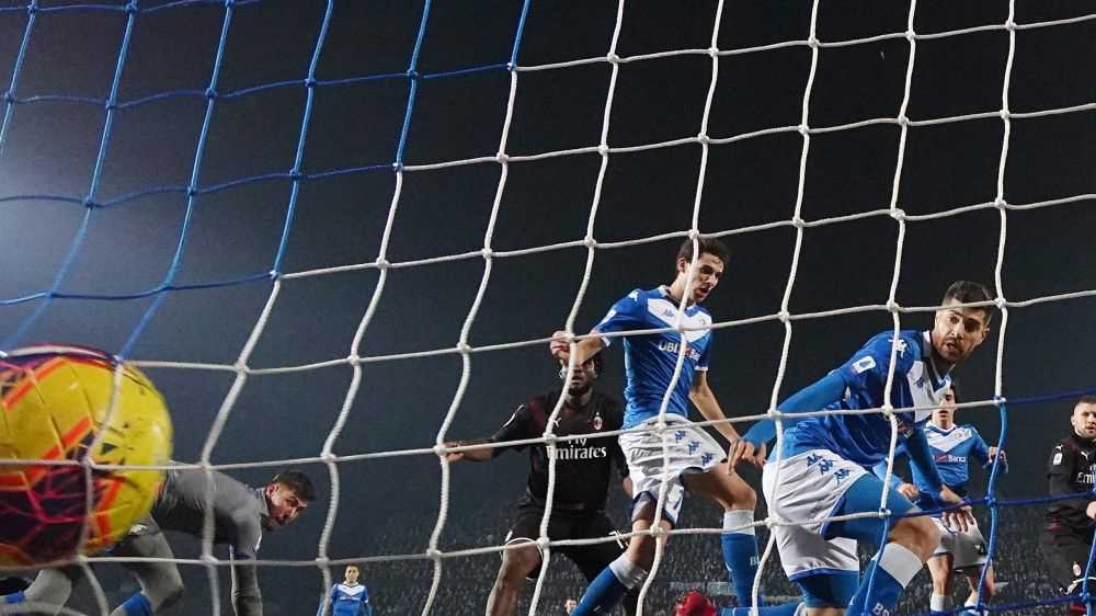 Serie A, il Milan vince uno a zero a Brescia, rete di Rebic
