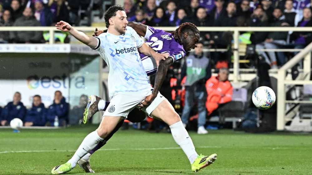 Serie A: l'Inter frena ancora, contro la Fiorentina finisce in parità. Il Como non si ferma più, la Roma aggancia la Juventus