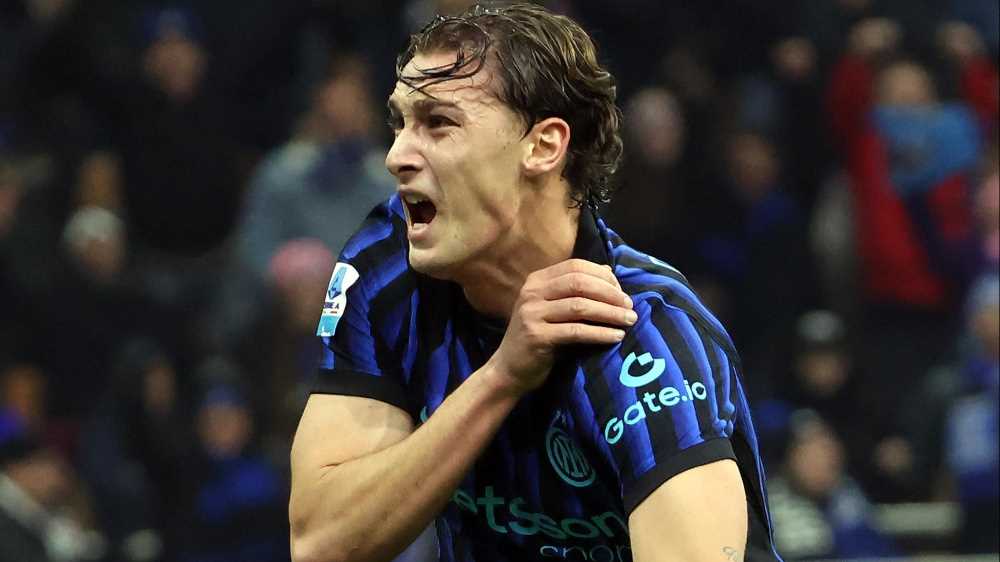 Serie A, l'Inter vince e allunga sul Napoli. Azzurri fermati in casa contro il Parma