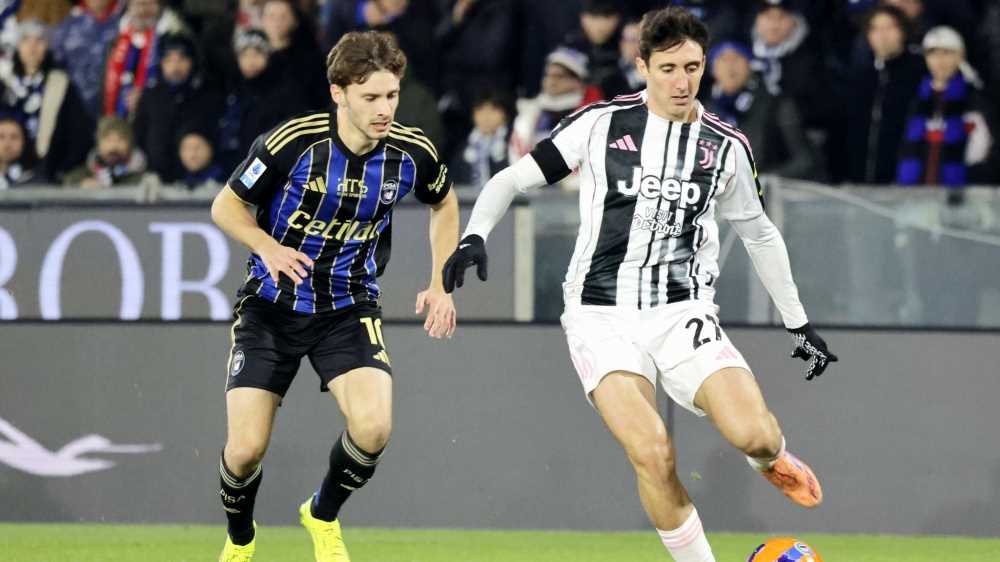 Serie A, Parma-Fiorentina 1-0, Lecce-Como 0-3, Torino-Cagliari 1-2, Udinese-Lazio 1-1, Pisa-Juventus 0-2