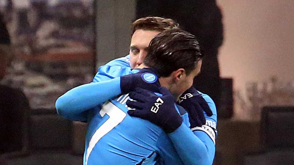 Serie A, Napoli, 1-0 al Milan, Inter campione d'inverno