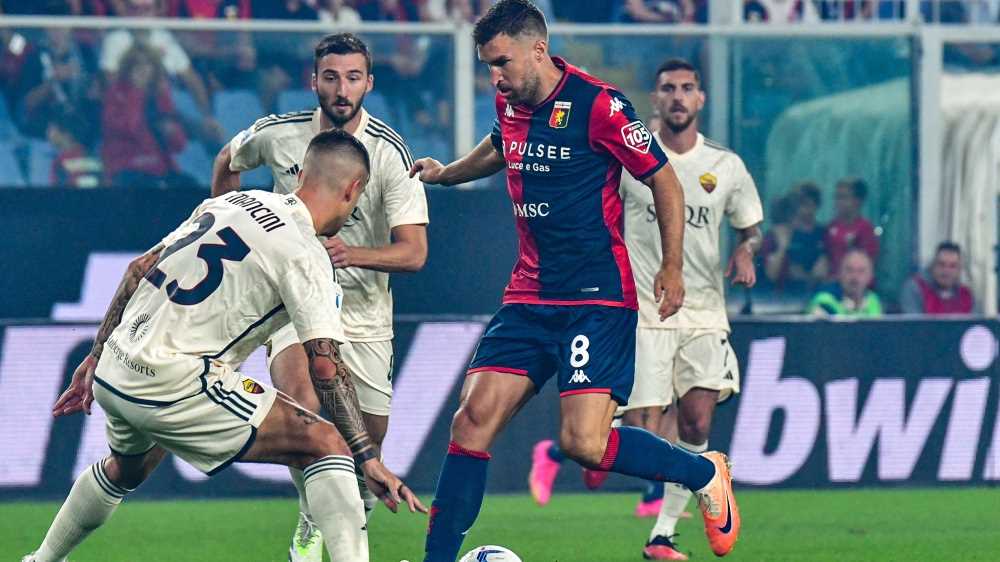 Serie A, la Roma crolla a Marassi, poker del Genoa; la Fiorentina fallisce l'aggancio alla Juventus