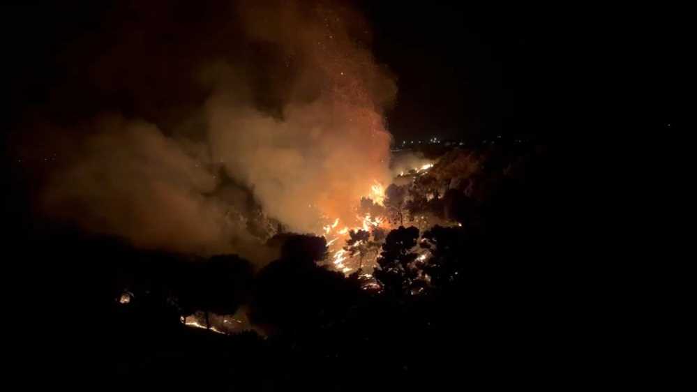 Sicilia in fiamme, roghi nell’Agrigentino: evacuata Santo Stefano Quisquina