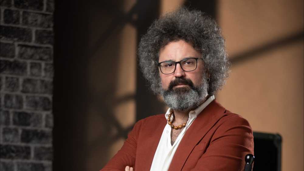 Simone Cristicchi a RTL 102.5: “È bellissimo essere al servizio delle emozioni degli altri”