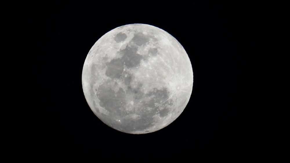 "Soli nell'universo per 40 minuti": tutto quello che c'è da sapere sulla missione Artemis 2 e sul passaggio dietro la Luna