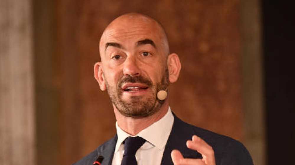 "SONO ANDATO IN TV SEMPRE GRATIS": IL PROF. BASSETTI RISPONDE COSI' ALLE ACCUSE DEI FACINOROSI