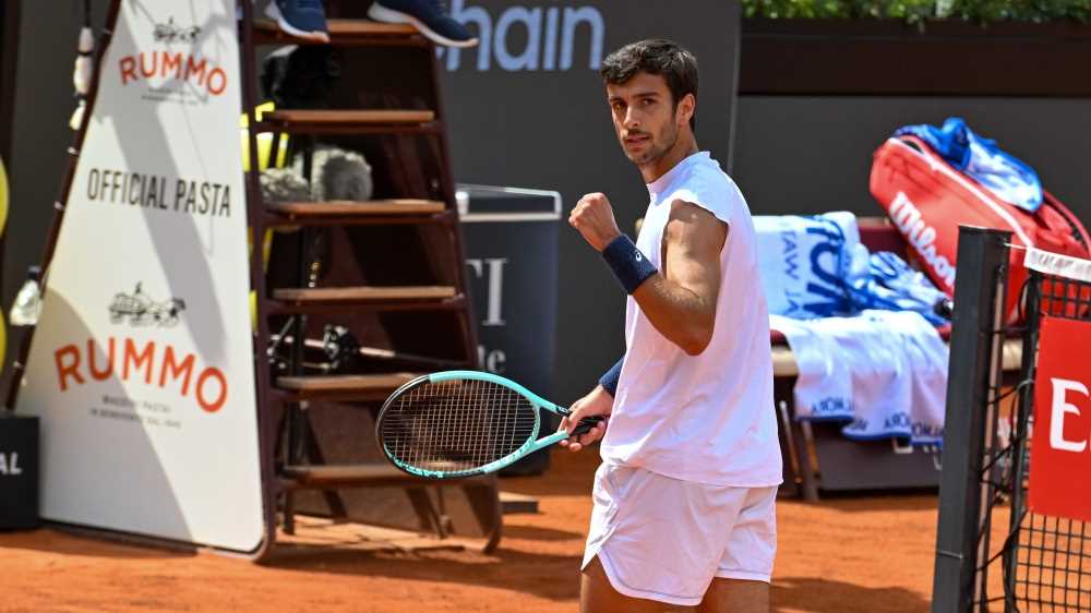 Tennis, Internazionali BNL d'Italia: Esordio vincente per Musetti, avanti anche Passaro