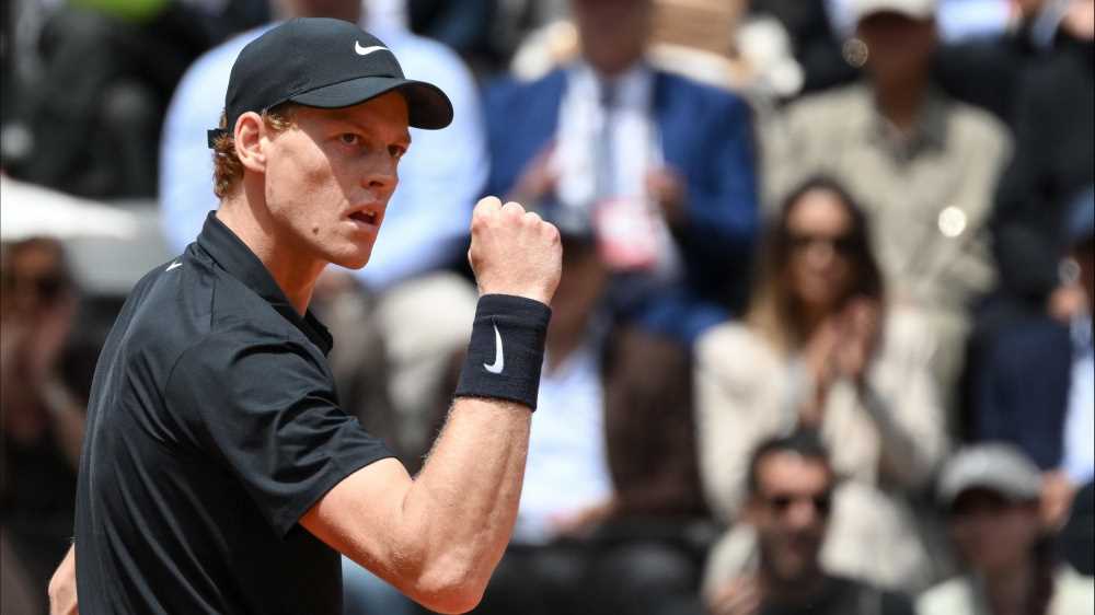 Tennis, Internazionali BNL d'Italia, Jannik Sinner va in semifinale, battuto Rublev in due set