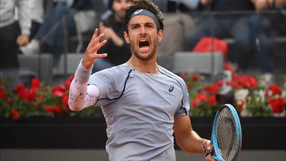 Tennis, Internazionali BNL d'Italia, Musetti e Darderi avanzano agli ottavi, fuori Elisabetta Cocciaretto e Matteo Arnaldi