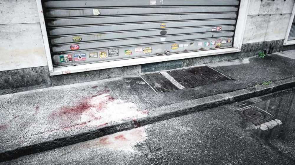 Torino: uomo ucciso con numerose coltellate  nella notte a Collegno,  l'omicida  che era incappucciato è in fuga