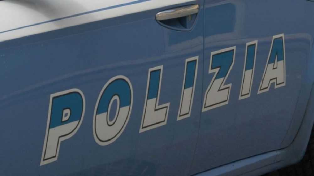 Uccide la moglie e le figlie nel foggiano e si suicida