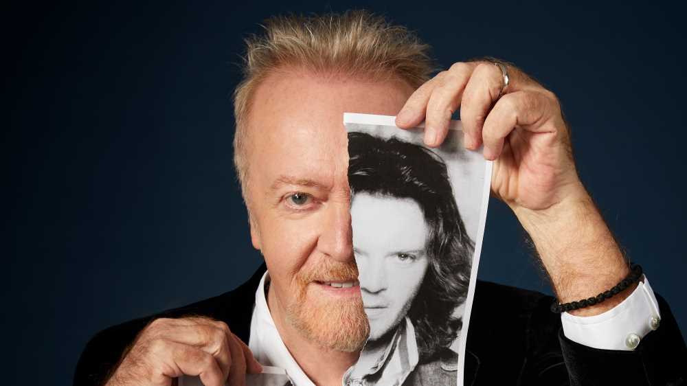 Umberto Tozzi, disponibile da oggi "L'ultima notte rosa live". Da marzo 2026 il tour dell'artista torinese