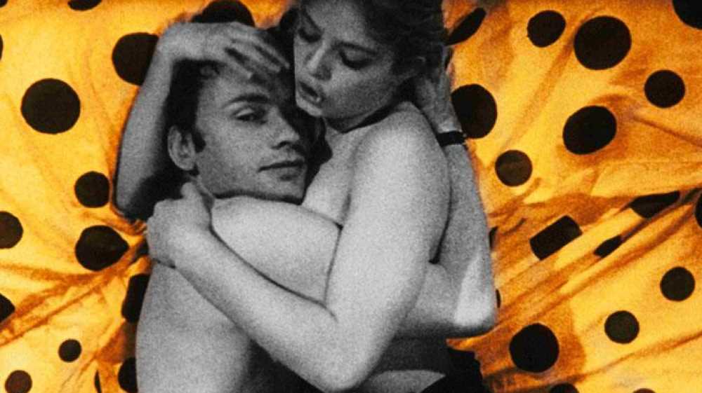 Venezia 83, la preapertura rende omaggio a Tinto Brass: restaurato in 4K il film Col cuore in gola