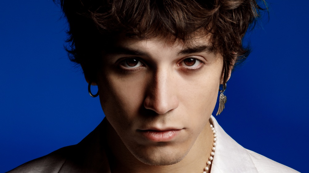 Alex a Radio Zeta: “Da Amici alla vita reale con il mio nuovo Ep Non ...