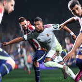 EA Sports FC 27, il calcio videogiocato di Electronic Arts domina la scena