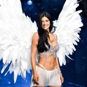 Kylie Jenner incanta Victoria’s Secret: il ritorno del Fantasy Bra 