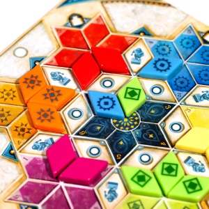 Azul Summer Pavilion, il gioco da tavolo che porta l’estate in tutto l’anno