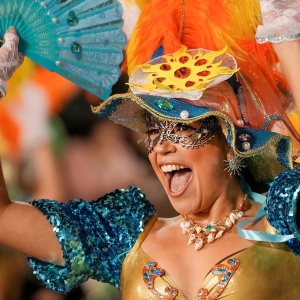 Carnevali Italiani da Sogno: Venezia, Ivrea e Viareggio