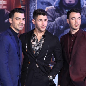 I Jonas Brothers tornano a casa per Natale: su Disney+ arriva il loro nuovo film 