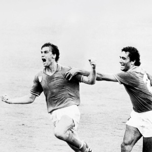 I migliori libri da leggere per ogni età, diamo uno sguardo a “Il calcio è potere”, “La grande storia della coppa del mondo” e a “Un secolo azzurro” I migliori libri da leggere per ogni età, diamo uno sguardo a “Il calcio è potere”, “La grande storia della coppa del mondo” e a “Un secolo azzurro”
