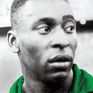 I migliori libri da leggere per ogni età, diamo uno sguardo a “Lewis Hamilton, la biografia” e a “Pelé, l'autobiografia”