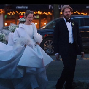 Matrimonio a sorpresa nel giorno di San Valentino: nozze intime per Maya Hawke