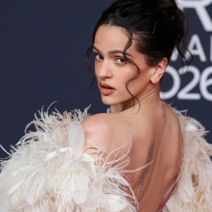 Rosalía pronta a trasformare Milano: il Lux Tour è un’esperienza tra sacro e profano