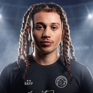 "Santissimo" mercato: Sayf annuncia i feat in stile calciomercato