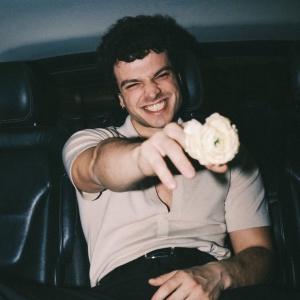 Vasco Rossi si "Kom-plimenta" con Leo Gassman 