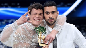 “Brividi” di Mahmood e Blanco. E' il singolo vincitore di Sanremo 2022 il più venduto dell'anno! Non succedeva dal 1958, scopriamo di più!
