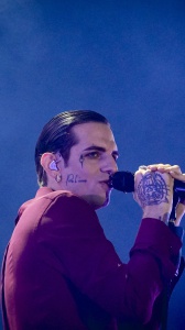Achille Lauro domina il Circo Massimo e annuncia il primo Stadio nel 2026 