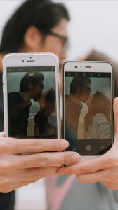 Addio alle Dating App? La Gen Z preferisce l’amore offline 