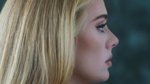 Adele, il nuovo album 30 è molto di più del racconto di un divorzio. La nostra recensione