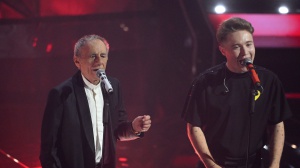 ALFA E VECCHIONI, IL CONFRONTO GENERAZIONALE CHE RISCRIVE IL PRESENTE 