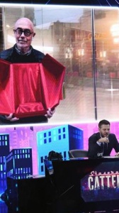 Angelina Mango ritrova la custodia del premio di Sanremo, ecco dov'era