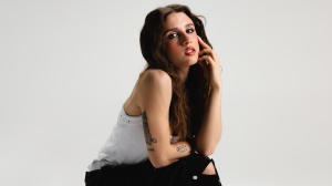 Angelina Mango su Radio Zeta lancia Poké Melodrama, il suo primo album in studio