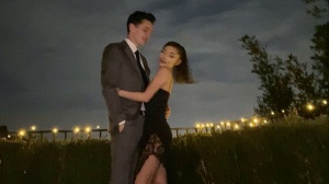 Ariana Grande festeggia il suo secondo anniversario di matrimonio. Ecco la dedica a Dalton Gomez!