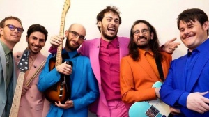 “Ridere” il nuovo singolo dei Pinguini Tattici Nucleari “Ridere” il nuovo singolo dei Pinguini Tattici Nucleari