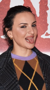 Arisa questa sera da piazza Colombo per Sanremo 2024 con alcuni dei suoi successi più famosi