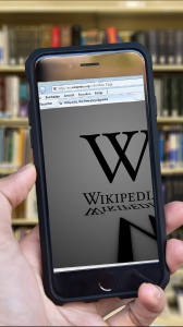 Arriva Wikitok, Wikipedia si evolve con uno sguardo al mondo dei social network